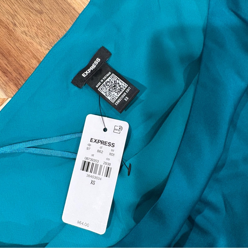 Express Turquoise One-Shoulder Blouse - Picture 4 of 6